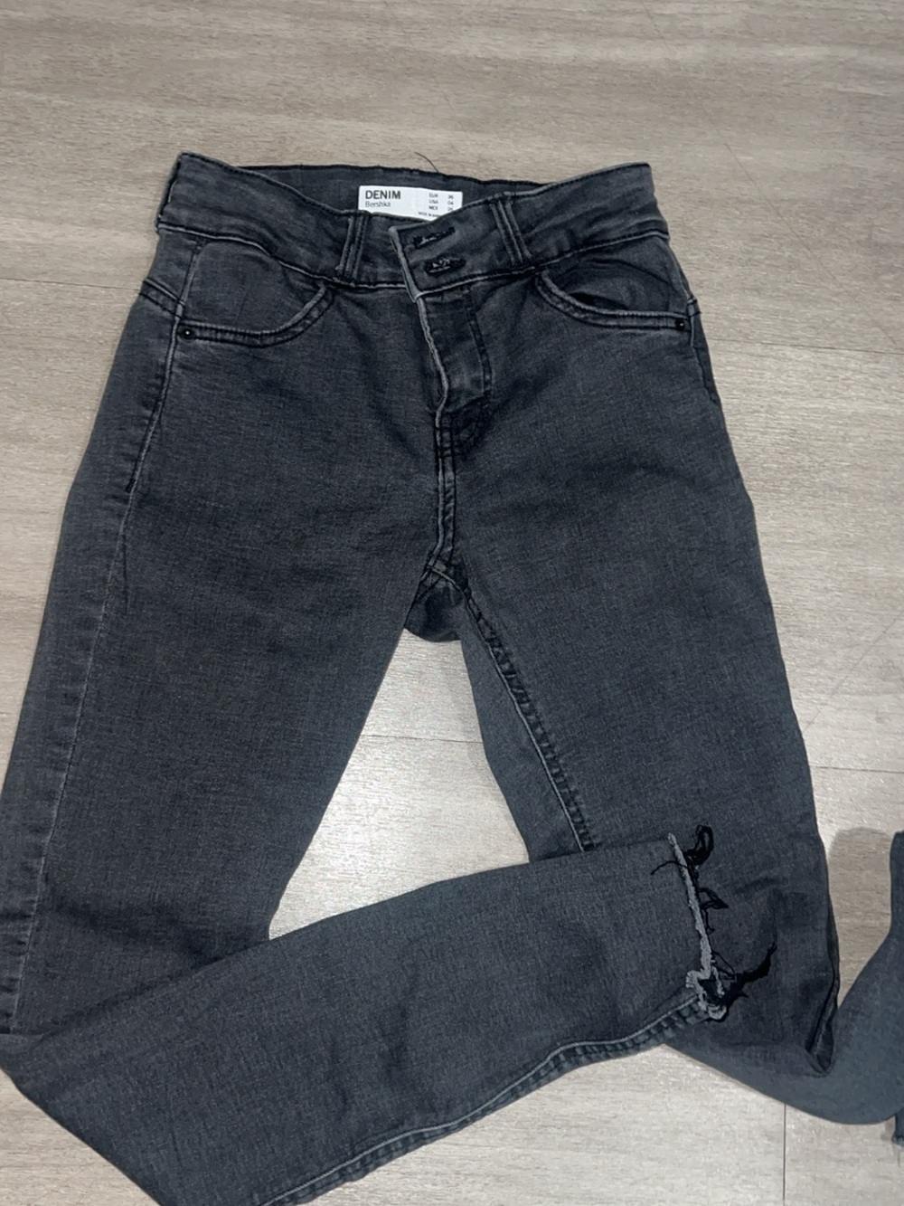 Bershka Women's Skinny Jeans in Washed Black